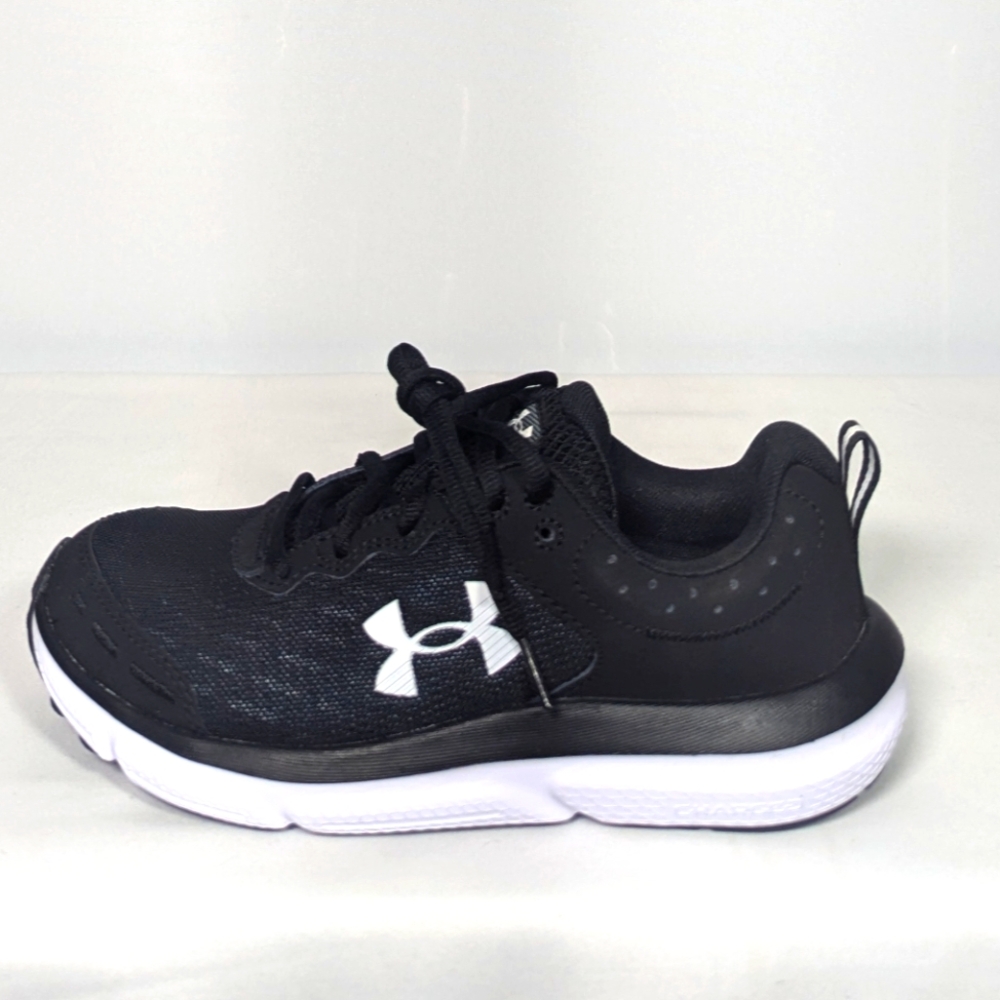 NEW Under Armour Womens Charged Assert 10 Running Shoe Sz 8 black